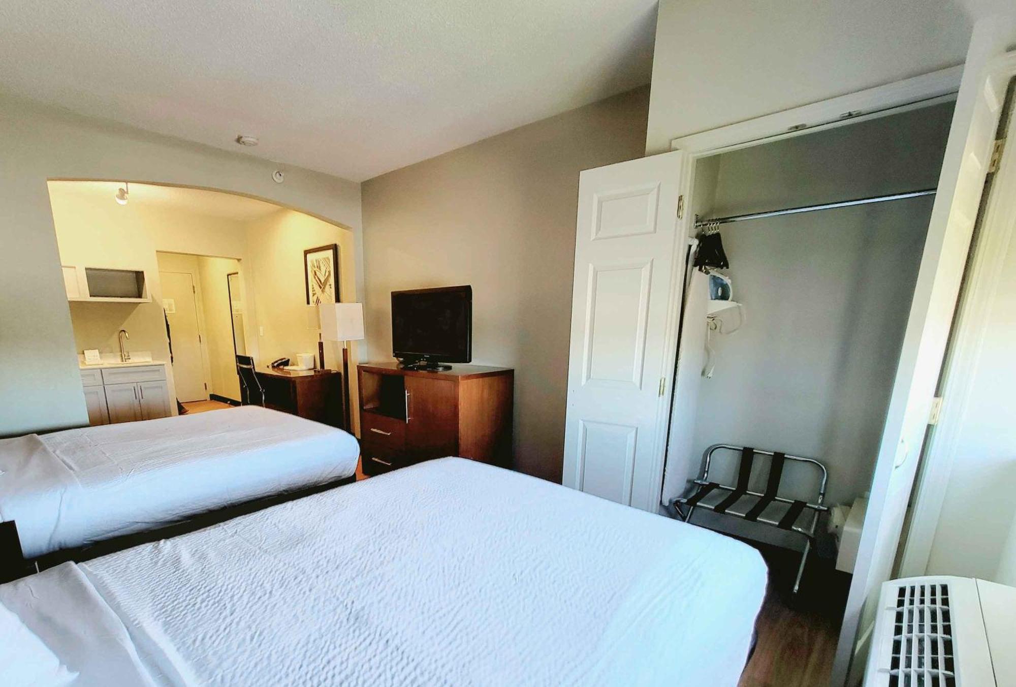 Extended Stay America Suites - Buffalo - Airport 치크토와가 외부 사진