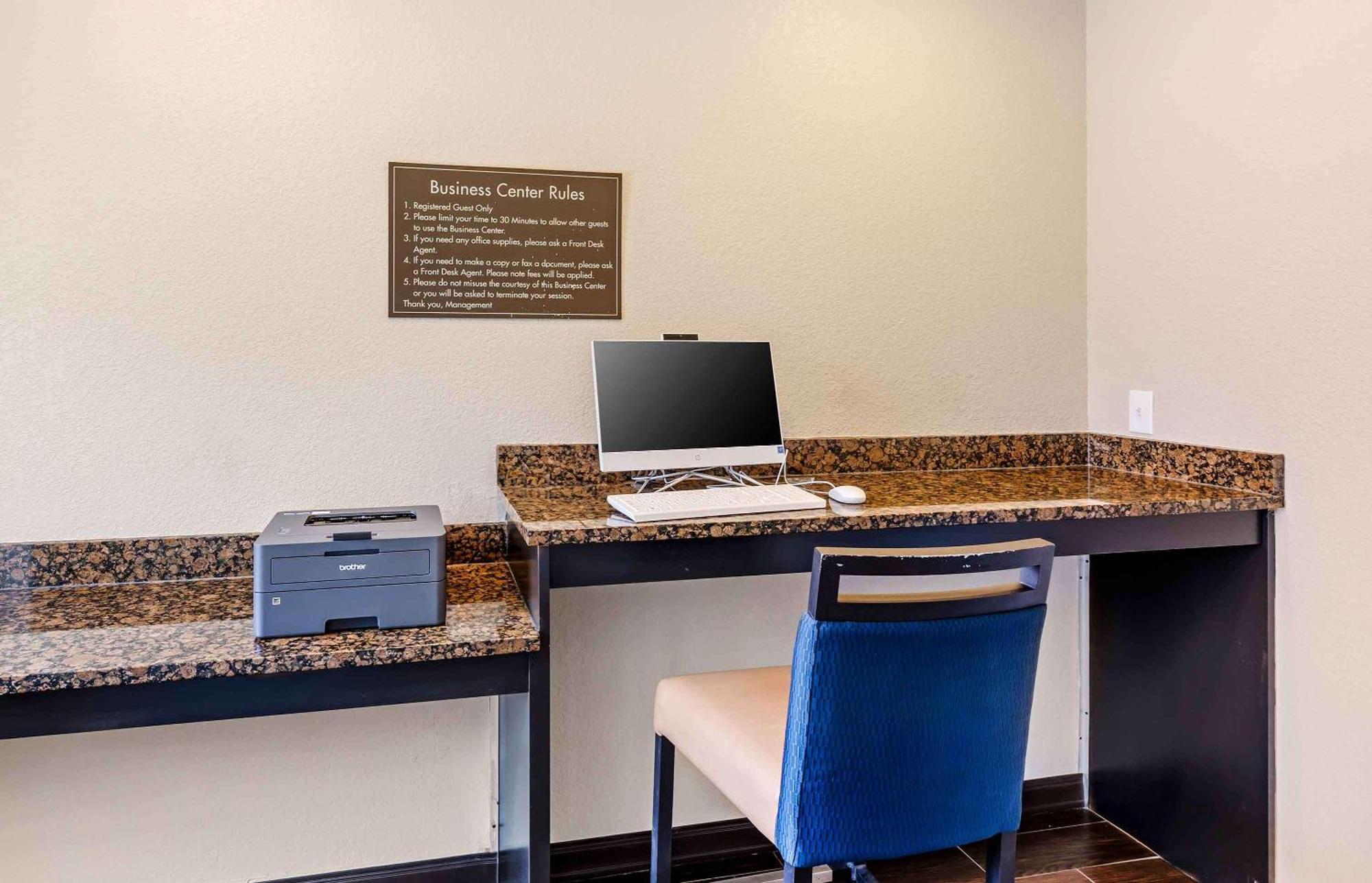 Extended Stay America Suites - Buffalo - Airport 치크토와가 외부 사진