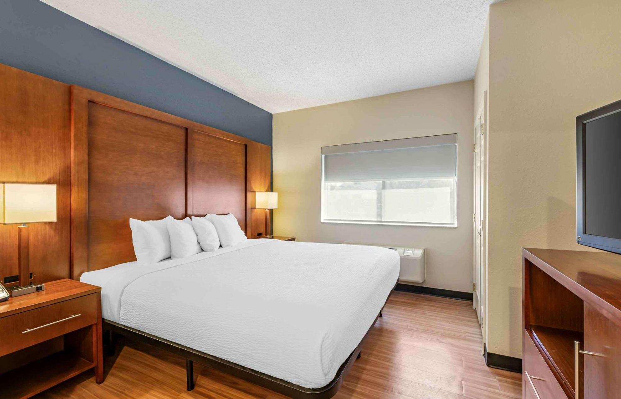 Extended Stay America Suites - Buffalo - Airport 치크토와가 외부 사진