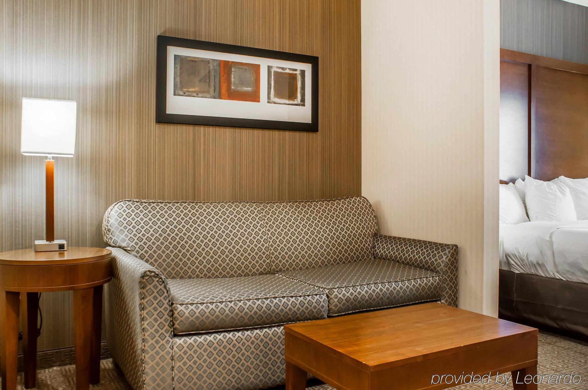 Extended Stay America Suites - Buffalo - Airport 치크토와가 외부 사진