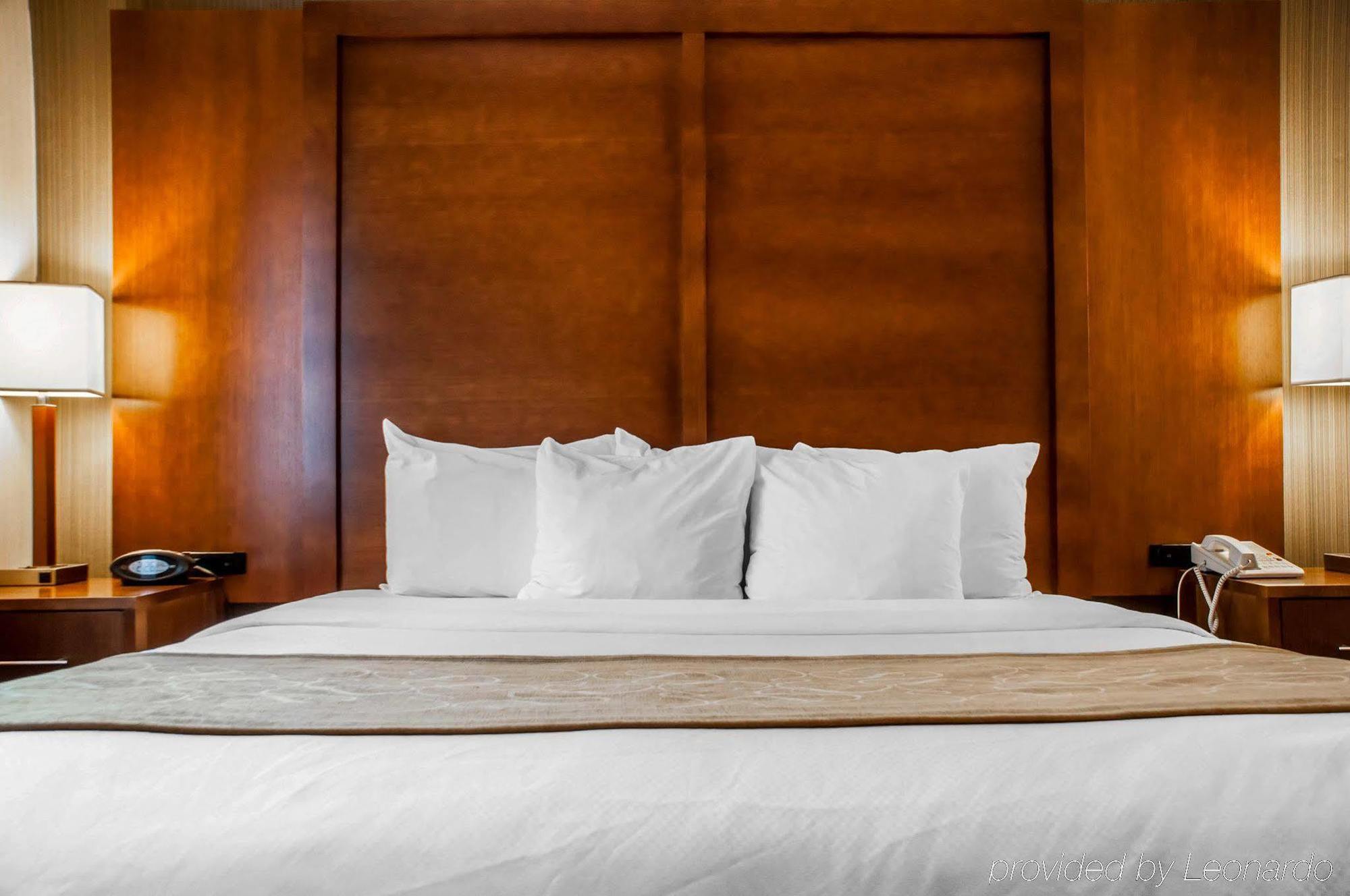 Extended Stay America Suites - Buffalo - Airport 치크토와가 외부 사진
