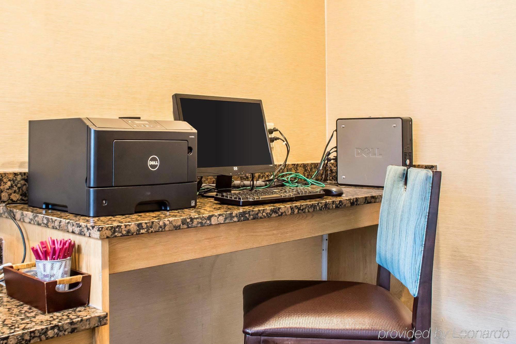Extended Stay America Suites - Buffalo - Airport 치크토와가 외부 사진