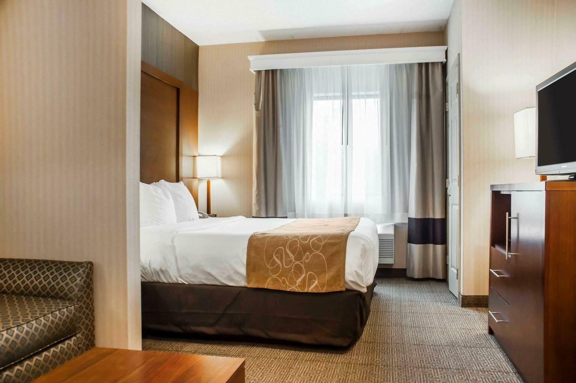 Extended Stay America Suites - Buffalo - Airport 치크토와가 외부 사진